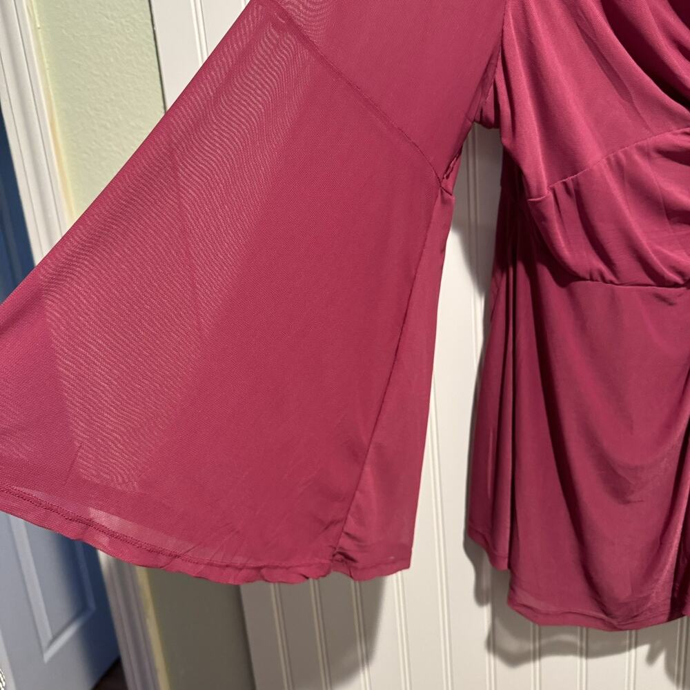 Torrid Stretch Mesh Twist V Neck Top Pink NEW Plus Size 5X - Picture 3 of 8